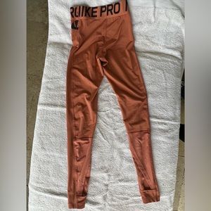 Nike leggings